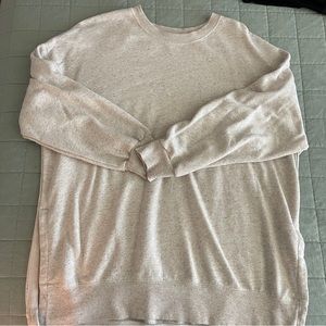 Long sleeve tunic crewneck sweatshirt